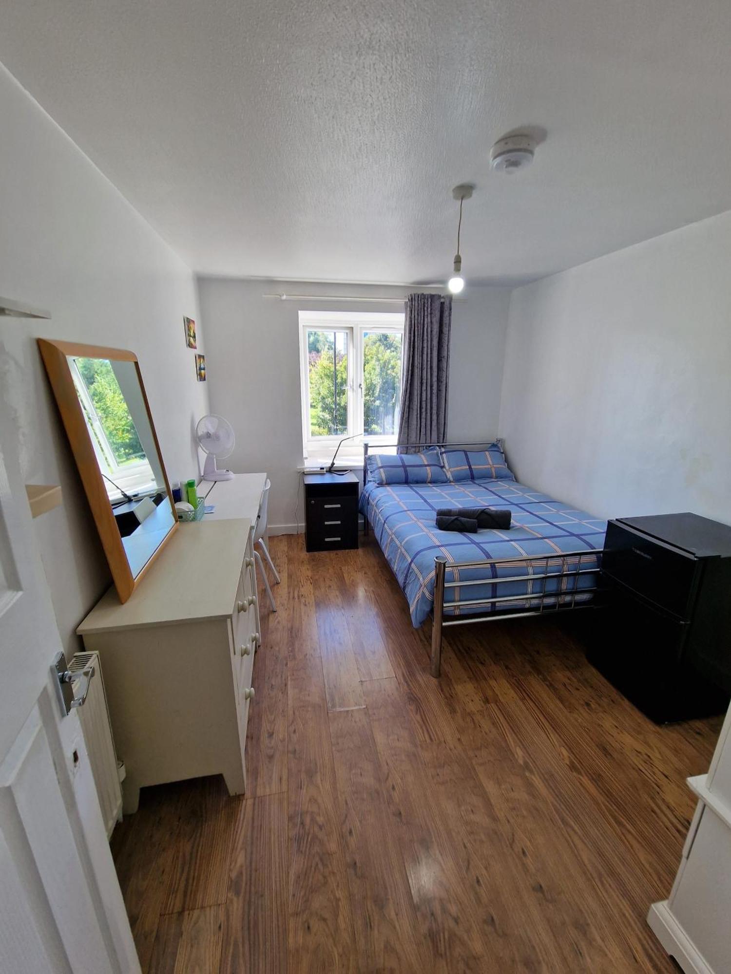 Cozy Double Bedroom In Zone 1-2 Central Londra Exterior foto
